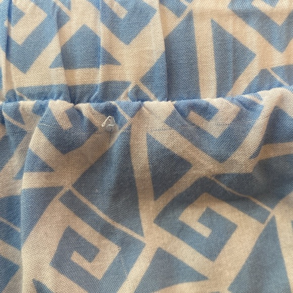 Women’s Blue and White Shorts in Size Size 12 - Picture 4 of 8